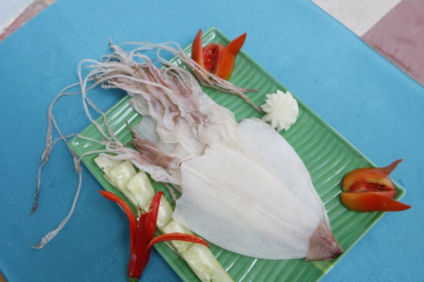 Kéo thả ảnh vào nội dung biên tập