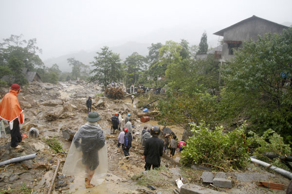 Đã tìm thấy 8 thi thể sau trận lũ quét kinh hoàng ở Sapa