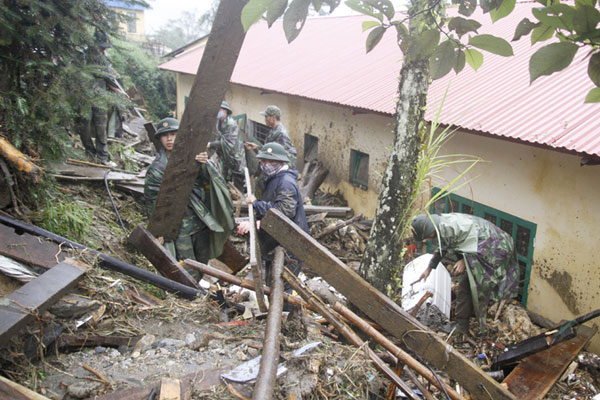 Đã tìm thấy 8 thi thể sau trận lũ quét kinh hoàng ở Sapa