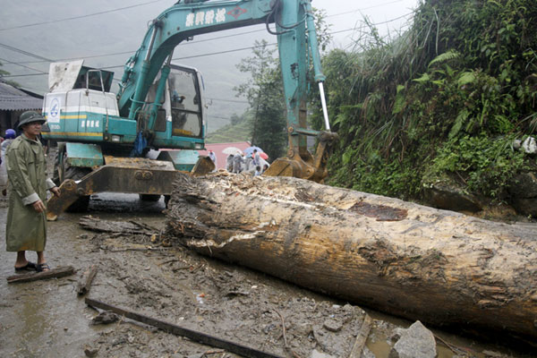 Đã tìm thấy 8 thi thể sau trận lũ quét kinh hoàng ở Sapa