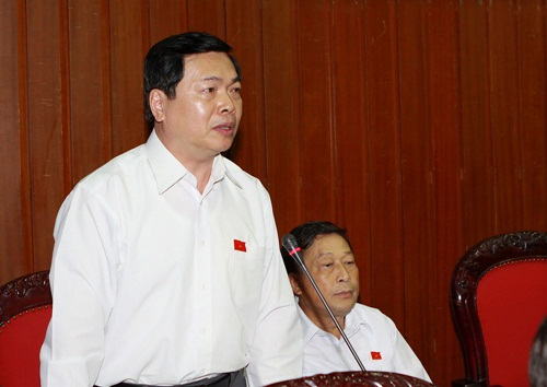 Bộ trưởng Công Thương nhận trách nhiệm về điều hành giá xăng dầu - Bo_truong_Cong_thuong_Vu_Huy_Hoang_re.jpg