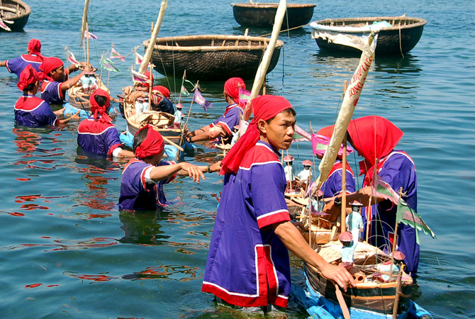 Lễ khao lề thế lính Hoàng Sa Lễ khao lề thế lính Hoàng Sa