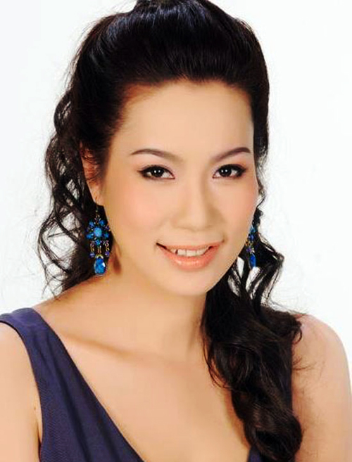 Nghệ sĩ phản ứng trước những trò lố