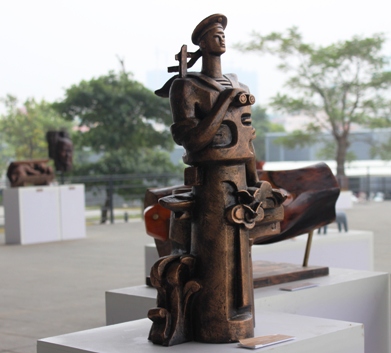 Mang hơi thở cuộc sống vào điêu khắc