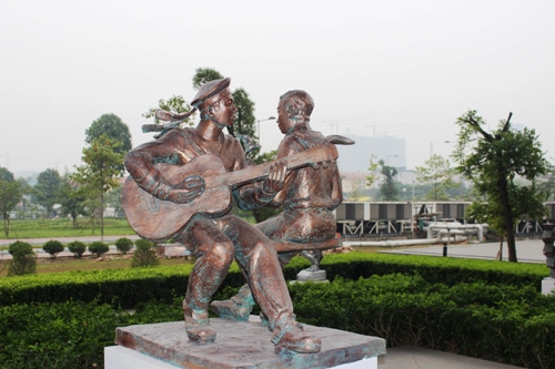 Mang hơi thở cuộc sống vào điêu khắc