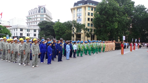 Hà Nội ra quân lập lại trật tự đô thị và giao thông