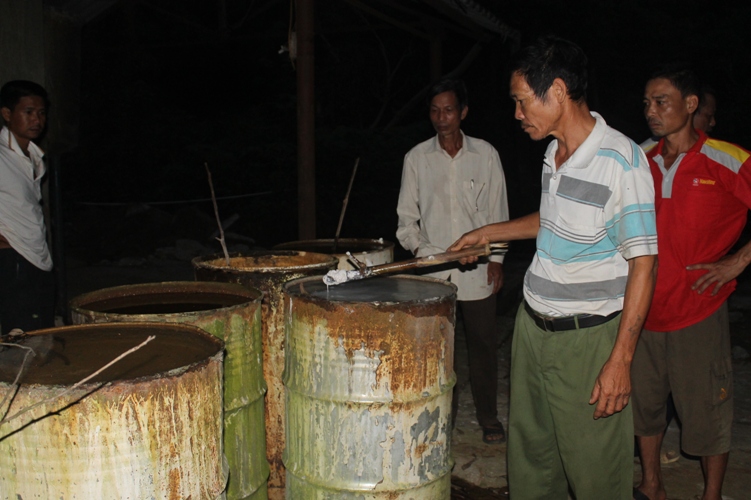 Vụ chôn thuốc trừ sâu: Đất đã nhiễm độc gấp 15.000 lần